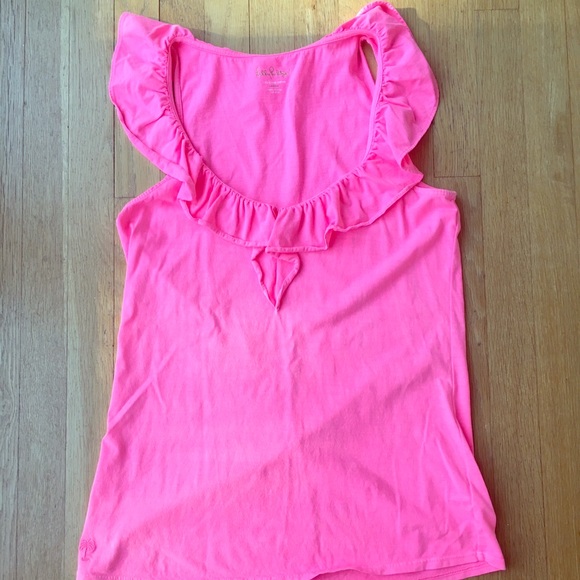 Lilly Pulitzer Tops - Large pink Lilly Pulitzer sleeveless shirt